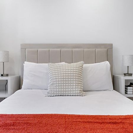 The High Street Kensington Boutique Apartment Лондон Екстериор снимка
